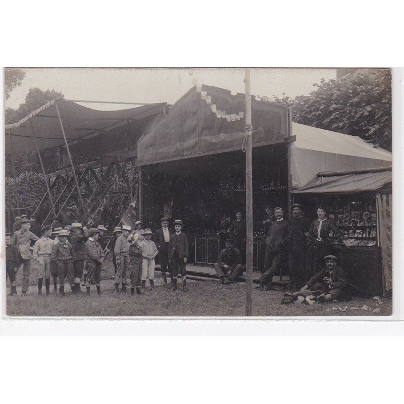 Environs de VALDAMPIERRE : carte photo d'une fete foraine (balançoires - stand de jeu) - très bon état