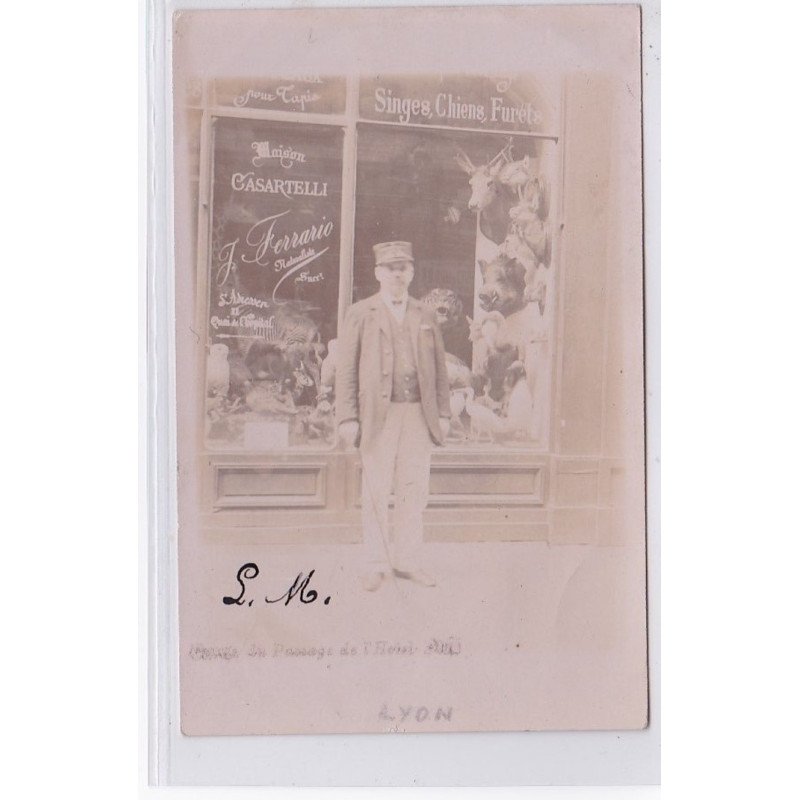 LYON : carte photo du magasin du naturaliste FERRARIO fils ( CASARTELLI )- quai Jules Courmont - très bon état