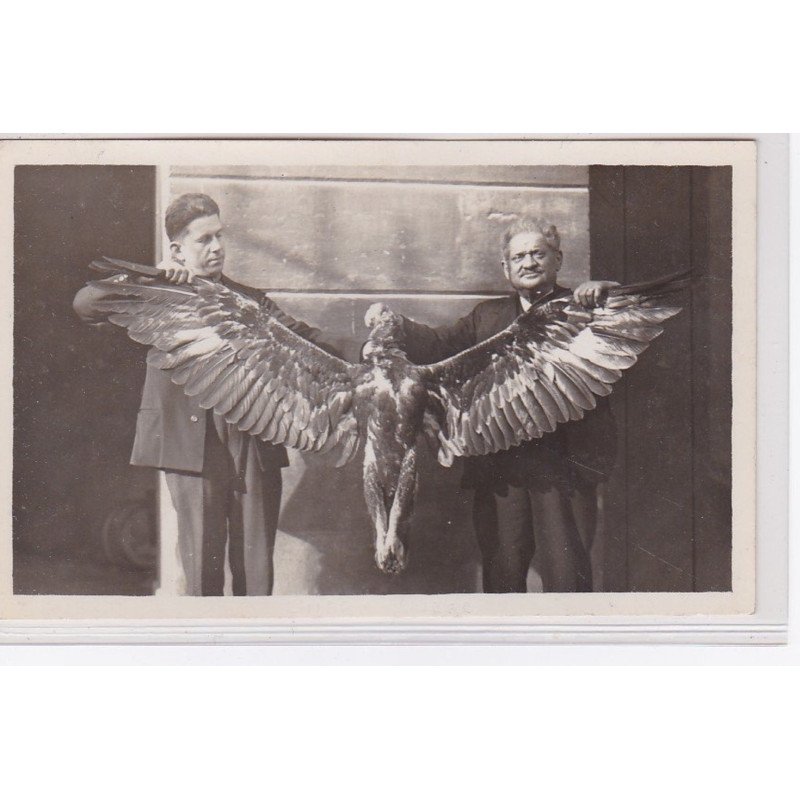 L'HERM près Foix : carte photo d'une chasse à l'aigle en 1941 - très bon état