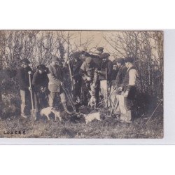 Carte photo d'une chasse au blaireau (photo VIEILLEDENT à Marvejols) - très bon état