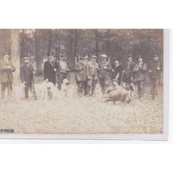 CORSE : carte photo d'une chasse au sanglier vers 1920 (photo BARTOLI à Porto Vecchio - très bon état