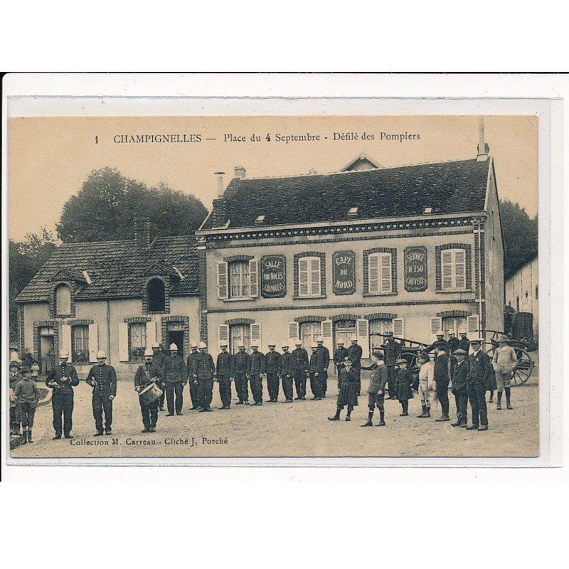 CHAMPIGNELLES : Place du 4 Septembre, Défilé des Pompiers - très bon état