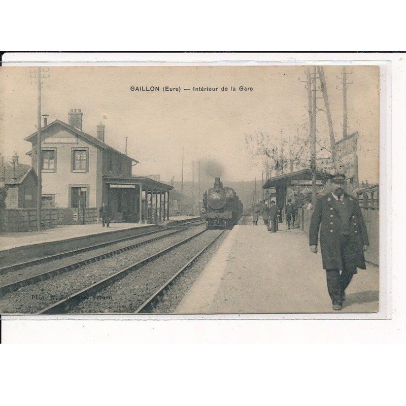 GAILLON : Intérieur de la Gare - très bon état