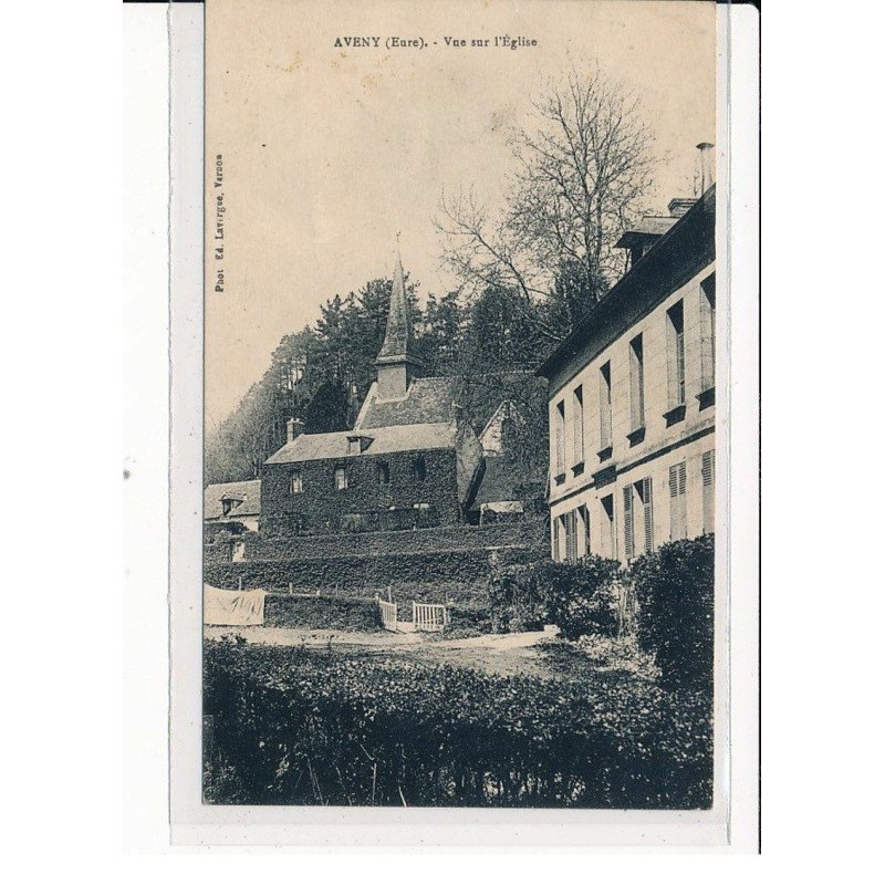 AVENY : Vue sur l'Eglise - très bon état