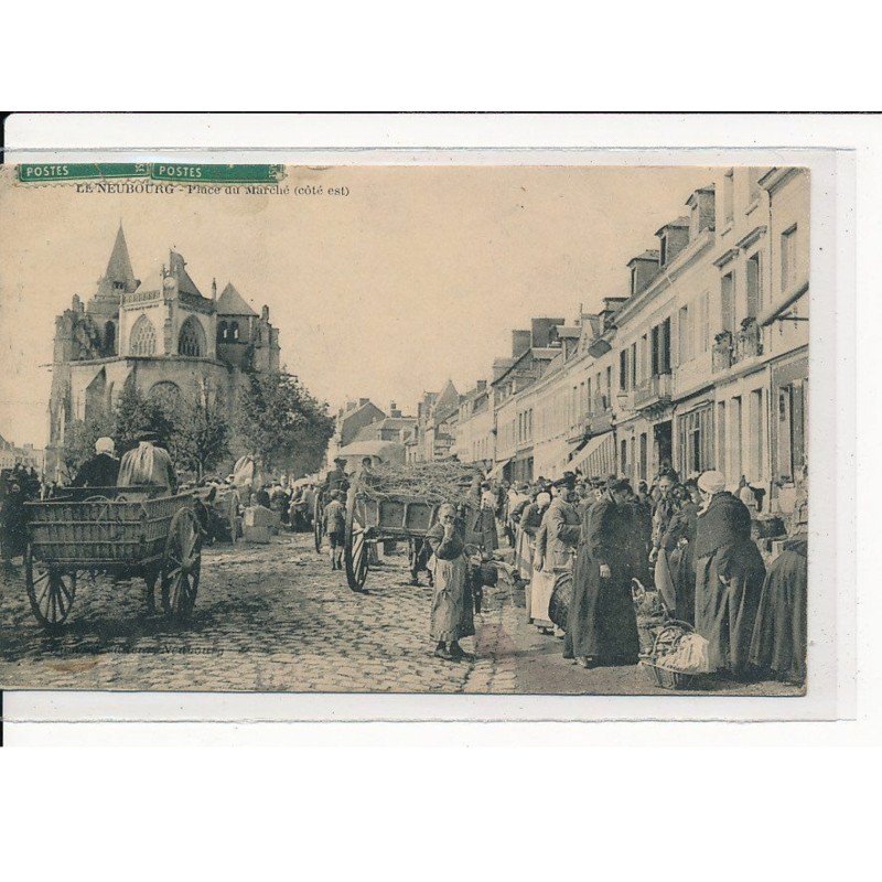 LE NEUBOURG : Place du Marché (côté Est) - très bon état