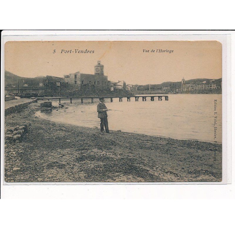 PORT VENDRES : Vue de l'Horloge, un chasseur - état