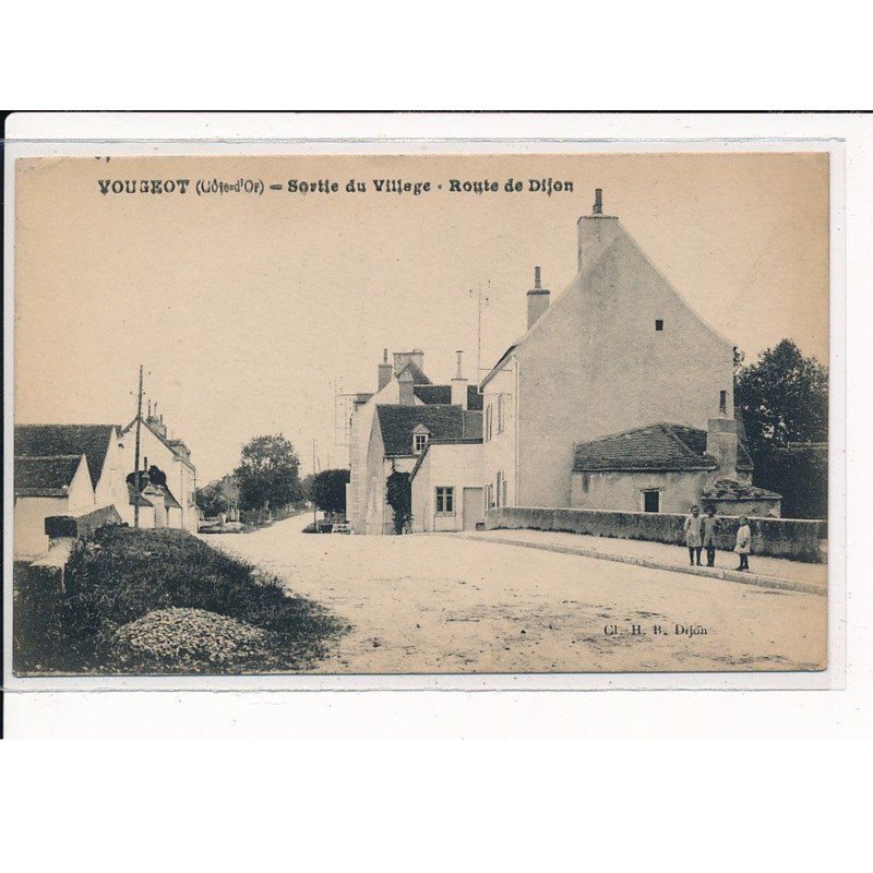 VOUGEOT : Sortie du Village, Route de Dijon - très bon état