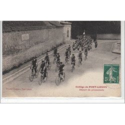 PONT LEVOY : le collège - départ en promenade - état