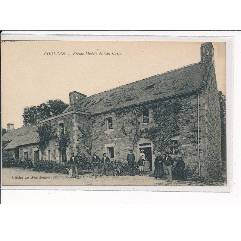 GOULVEN : Ferme-Modèle de Coz-Castel - très bon état