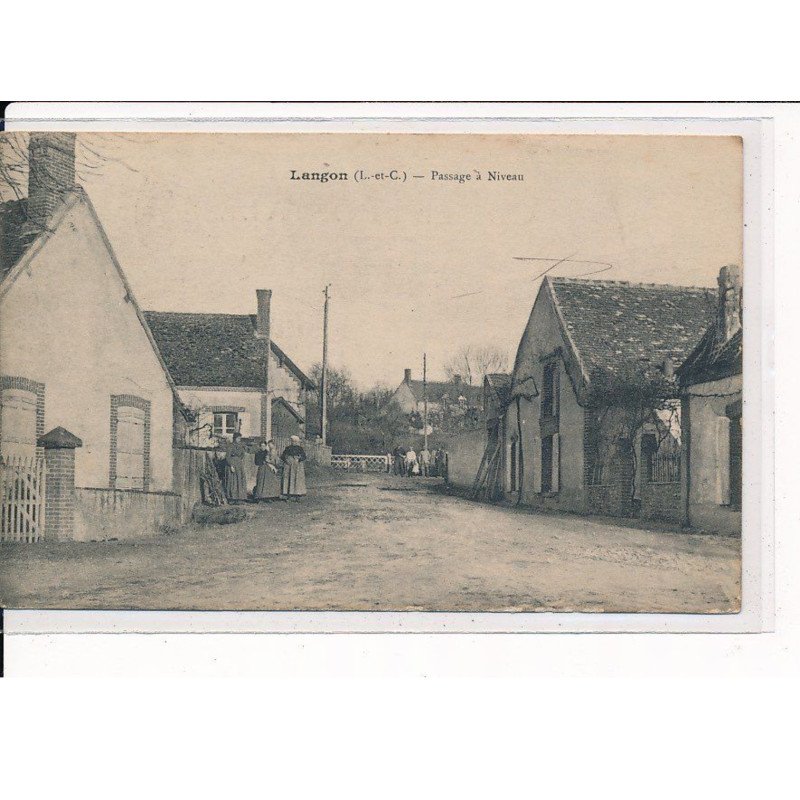 LANGON : Passage à niveau - très bon état