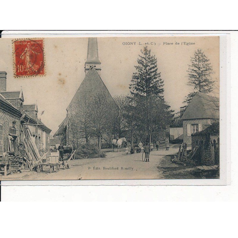 OIGNY : Place de l'Eglise - très bon état