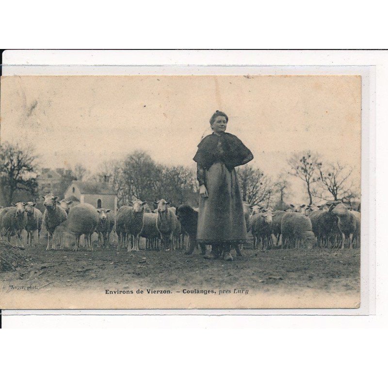 COULANGES : Bergère et son troupeau - très bon état