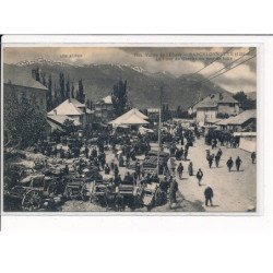 BARCELONNETTE : La Place du Gravier un jour de foire - très bon état