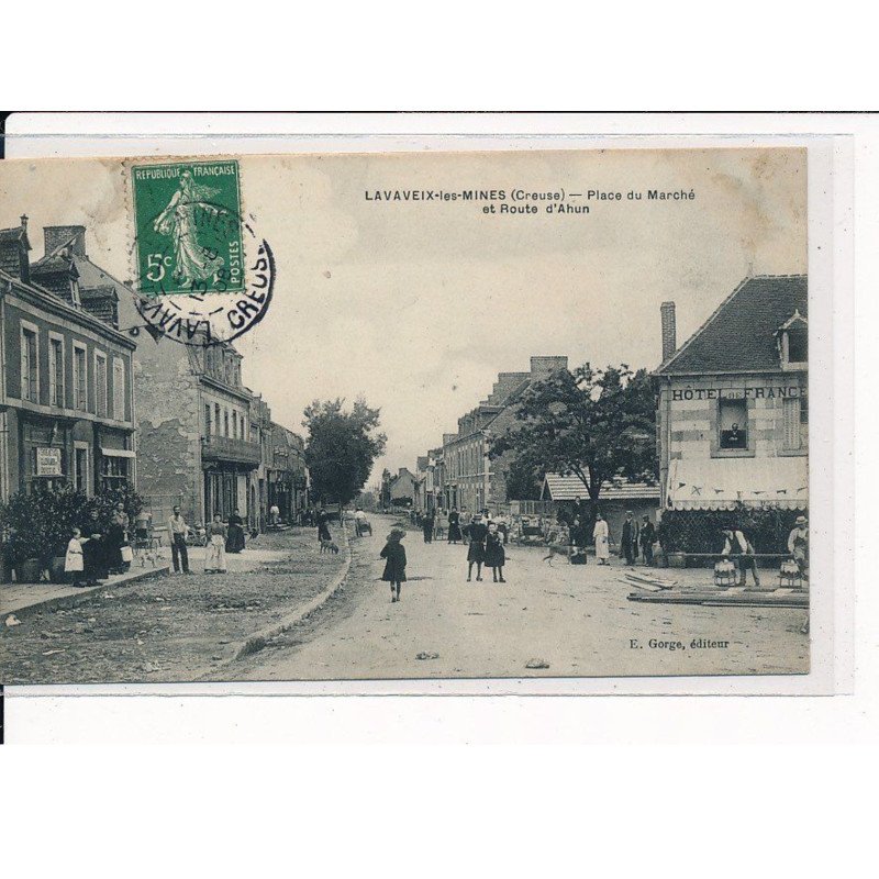 GRAND-BOURG : L'arrivée de la Ville - très bon état