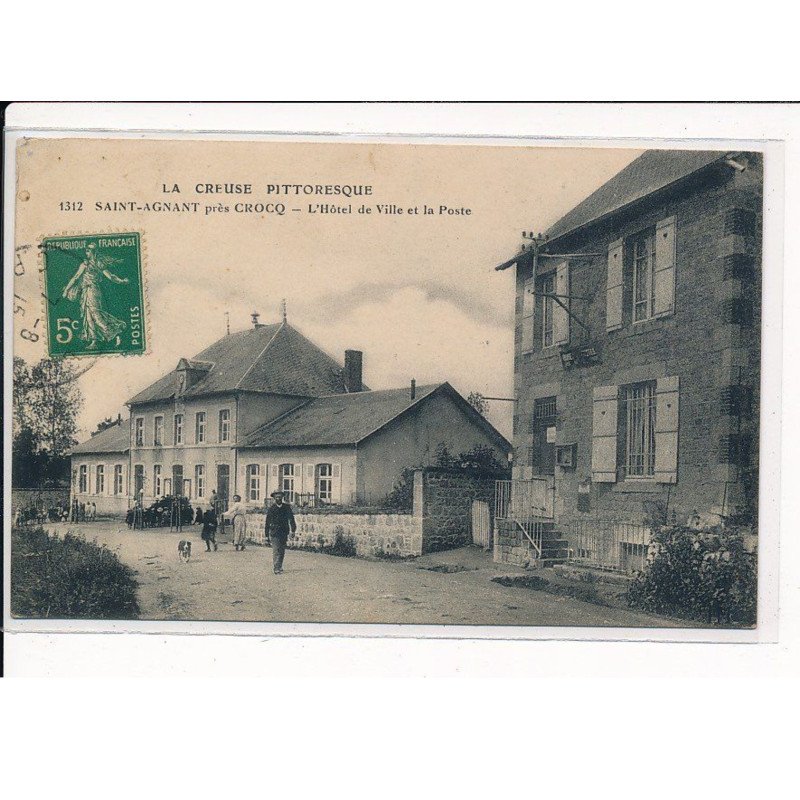 ST-AGNANT : L'Hôtel de Ville et la Poste - très bon état