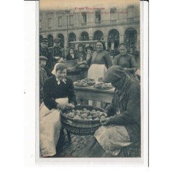 TOULOUSE : Types de la Rue, Les Frites sur la Place du Capitole - très bon état