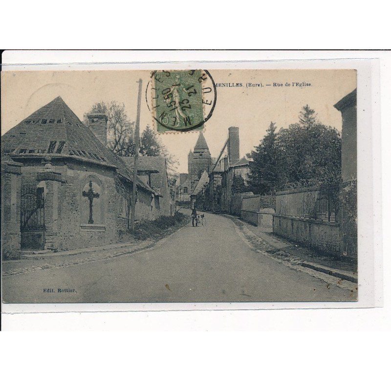 MENILLES : Rue de l'Eglise - très bon état