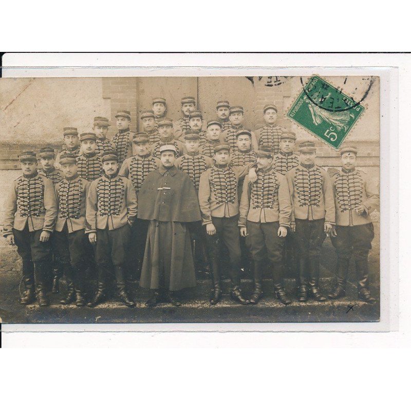 CHATEAUDUN : Militaires - très bon état CHATEAUDUN : Militaires - très bon état