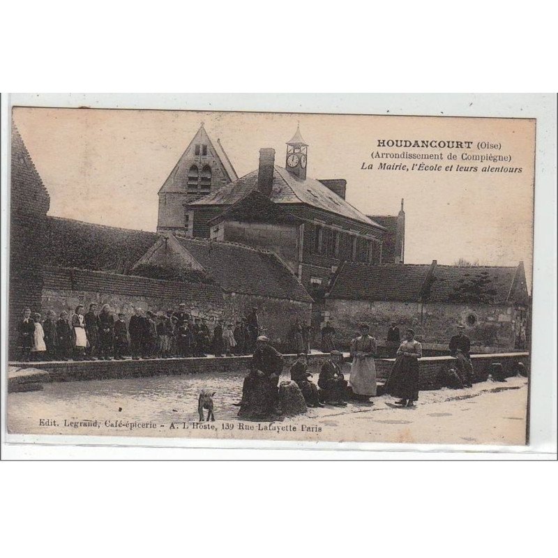 HOUDANCOURT : la mairie, l'école et leurs alentours - très bon état