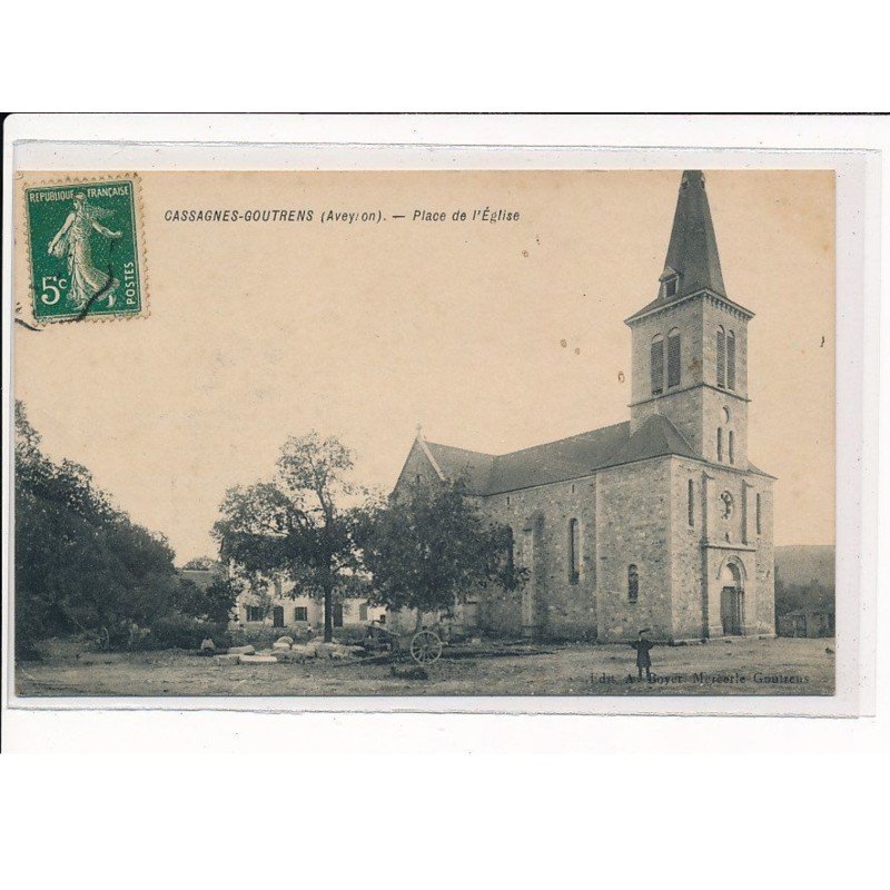 CASSAGNES-GOUTRENS : Place de l'Eglise - très bon état