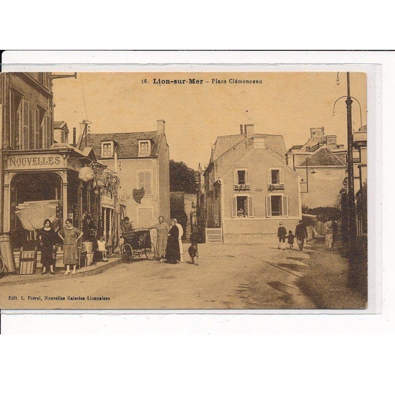 LION-sur-MER : Place Clémenceau - très bon état