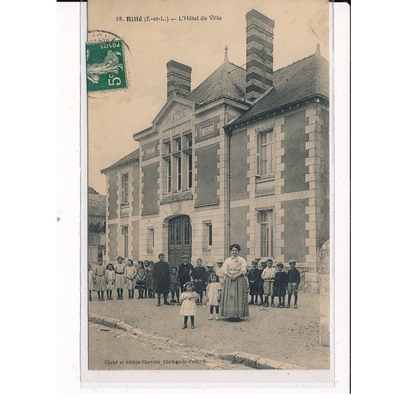 RILLE : L'hôtel de Ville - très bon état