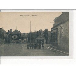 ROUZIERS : La Place - très bon état
