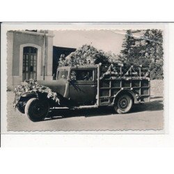 ST-SORLIN-en-VALLOIRE : Corso fleuri des Sapeurs-Pompiers, Dépanneuse (30 avril 1er mai 1950) - très bon état