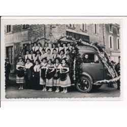 ST-SORLIN-en-VALLOIRE : Corso fleuri des Sapeurs-Pompiers, Les Quêteuses (30 avril 1er mai 1950) - très bon état