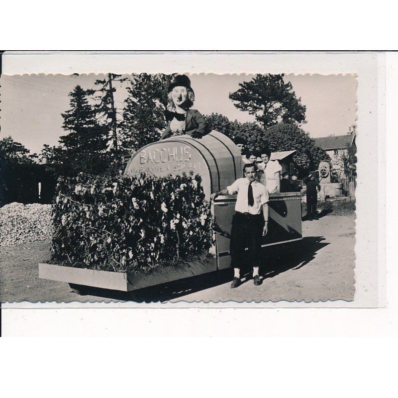 ST-SORLIN-en-VALLOIRE : Corso fleuri des Sapeurs-Pompiers, Bacchus (30 avril 1er mai 1950) - très bon état