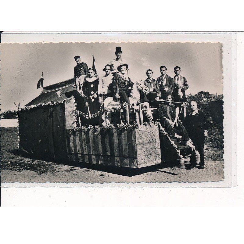 ST-SORLIN-en-VALLOIRE : Corso fleuri des Sapeurs-Pompiers, Foot-Cireus (30 avril 1er mai 1950) - très bon état