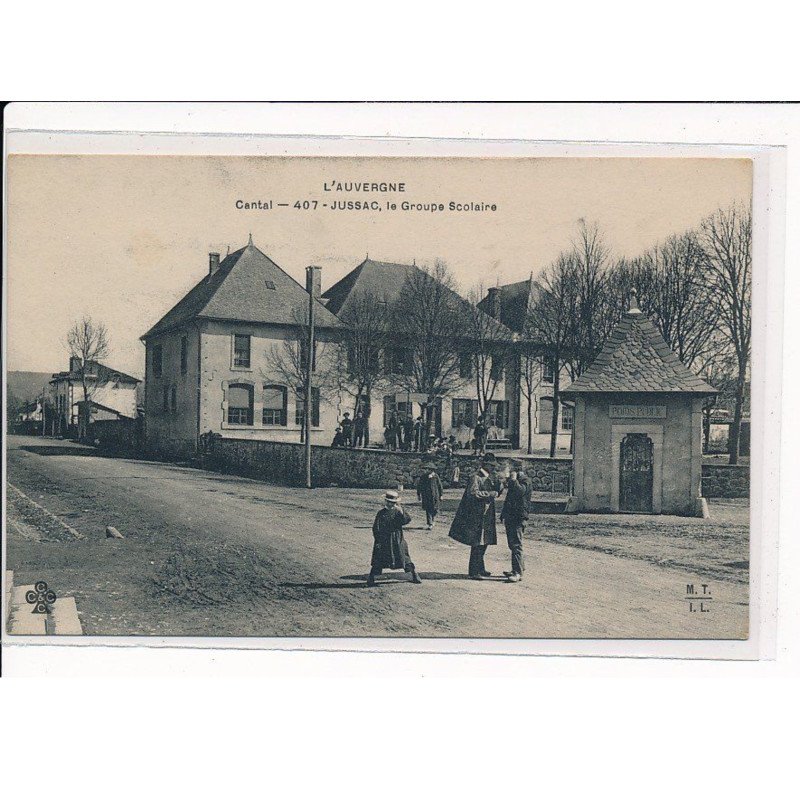 JUSSAC : Le Groupe Scolaire - très bon état