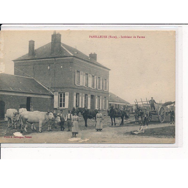 PANILLEUSE : Intérieur de Ferme - très bon état