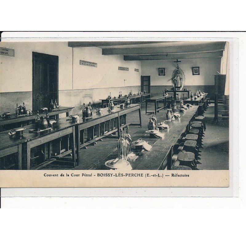 BOISSY-les-PERCHE : Couvent de la Cour Pétral, Réfectoire - très bon état