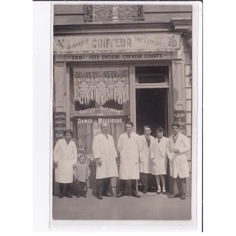 A LOCALISER : carte photo d'un salon de coiffure (coiffeur) - très bon état
