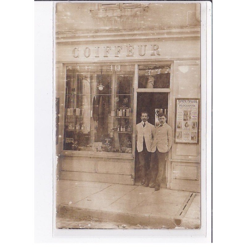 A LOCALISER : carte photo d'un salon de coiffure (coiffeur) -  très bon état