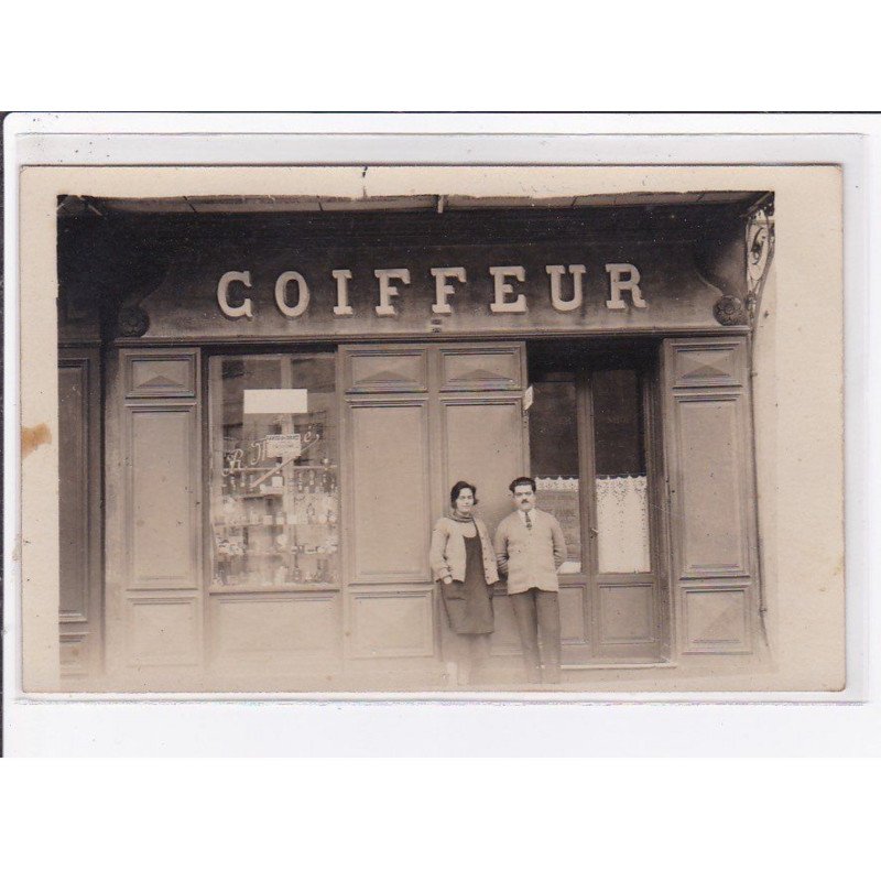 A LOCALISER : carte photo d'un salon de coiffure (coiffeur) -  très bon état