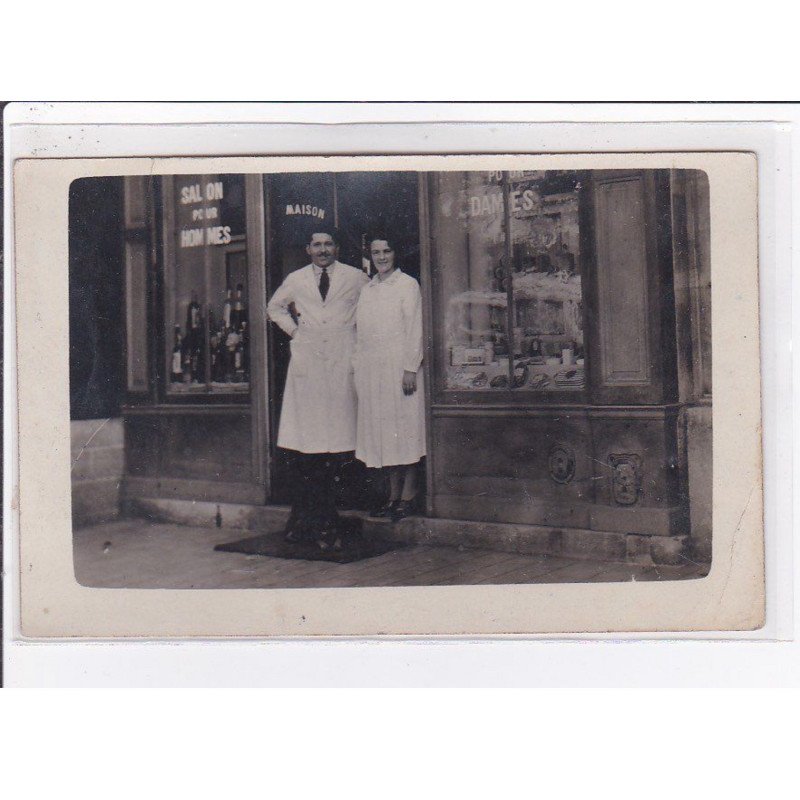 A LOCALISER : carte photo d'un salon de coiffure (coiffeur) - état