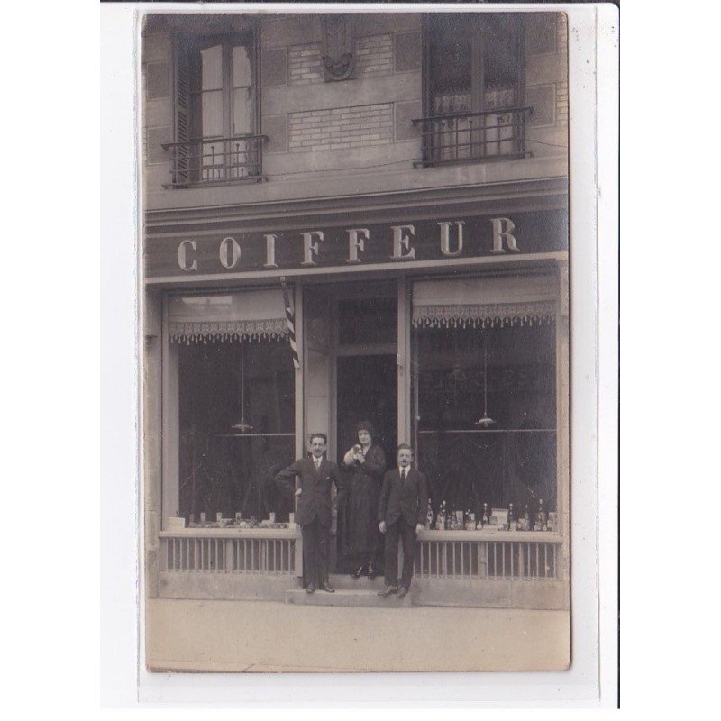 A LOCALISER : carte photo d'un salon de coiffure (coiffeur) - très bon état