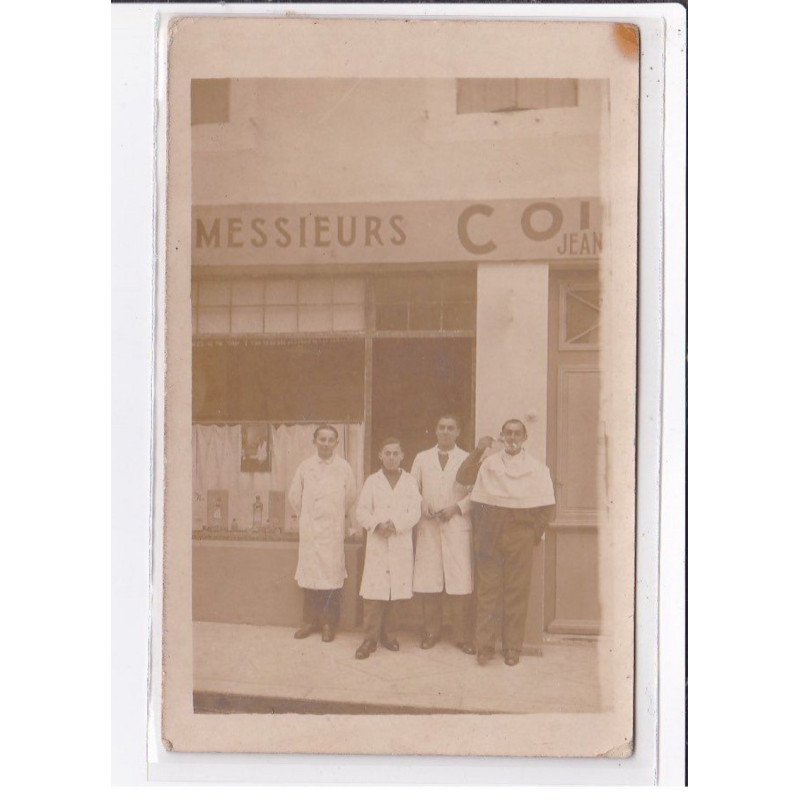 A LOCALISER : carte photo d'un salon de coiffure (coiffeur) - état