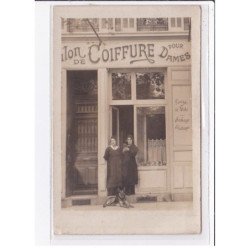 A LOCALISER : carte photo d'un salon de coiffure (coiffeur) - état