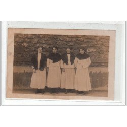 KREMLIN BICETRE - CARTE PHOTO - Quatre femmes employées de la buanderie - très bon état