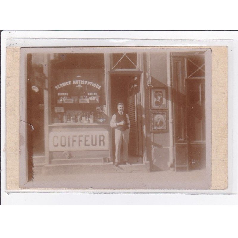 A LOCALISER : photo collée sur carte de franchise militaire du salon de coiffure (coiffeur) - très bon état