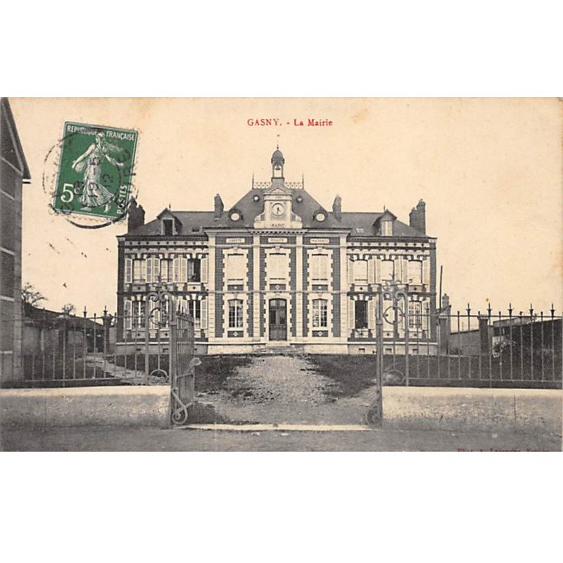 GASNY - La Mairie - très bon état
