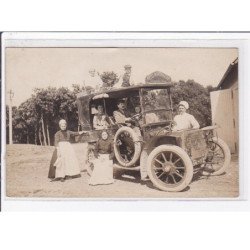 VARANGEVILLE SUR MER (PLAGE) : carte photo de la voiture de l'hotel de la Terrasse (avec le personnel) - très bon état