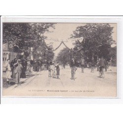 LE VESINET : boulevard Carnot - la marche de l'armée - très bon état