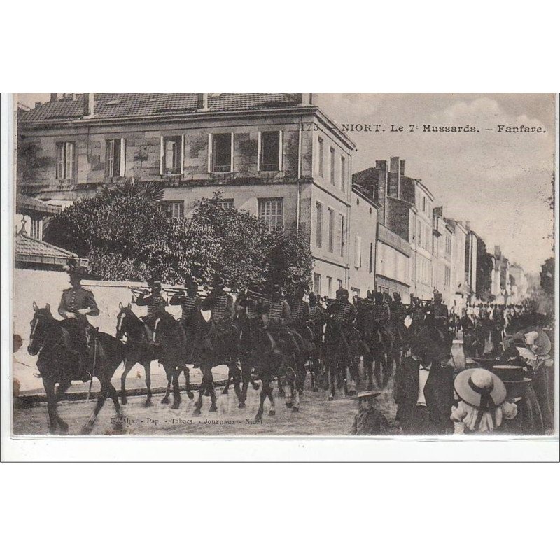 NIORT : le 7° Hussards - la fanfare - très bon état