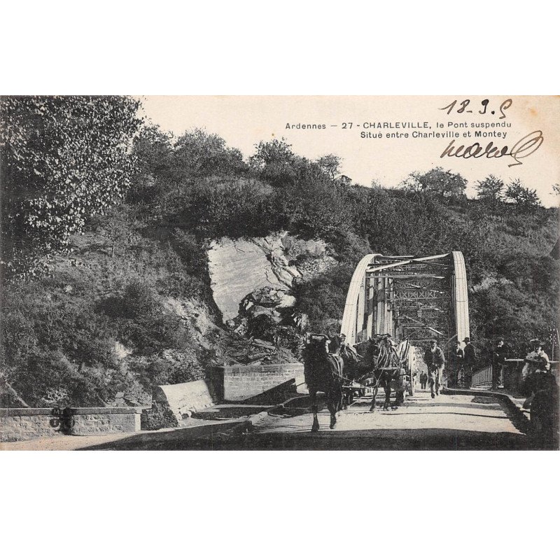CHARLEVILLE - Le Pont suspendu - très bon état