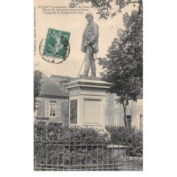 BUZANCY - Statue de Chanzy - très bon état