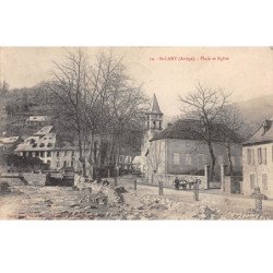 SAINT LARY - Place et Eglise - état